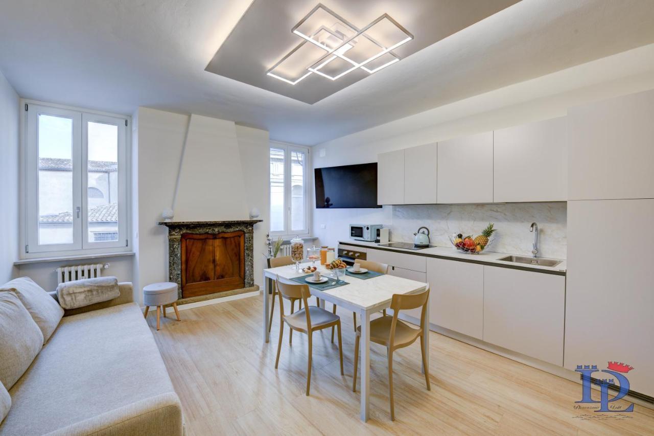 Desenzanoloft Official Partner Marriott Homes & Villas - Apa Dom Downtown Family Apartment Desenzano del Garda Eksteriør billede